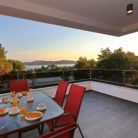 Ankora 1 With Heated Pool *