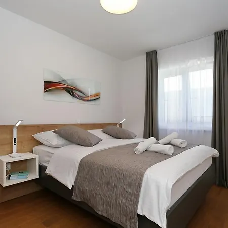Ankora 1 With Heated Pool Apartament Biograd Na Moru