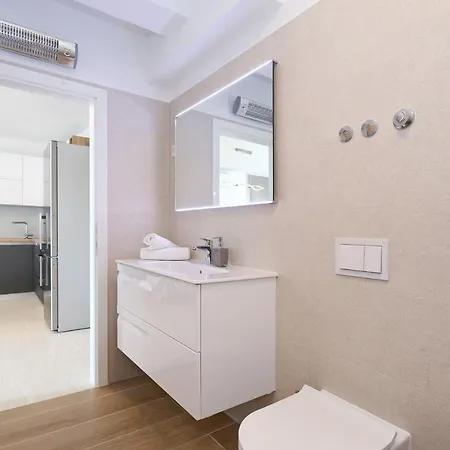 Apartament Ankora 1 With Heated Pool Biograd Na Moru