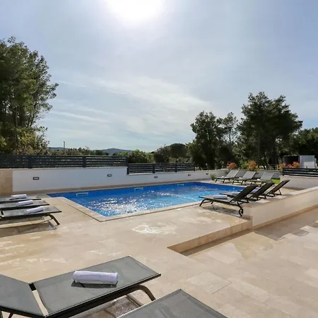 Ankora 1 With Heated Pool Biograd Na Moru