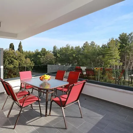 Ankora 1 With Heated Pool Lägenhet Biograd Na Moru