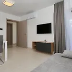 Appartement Ankora 1 With Heated Pool