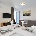 Ankora 1 With Heated Pool * Biograd Na Moru