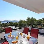 Appartement Ankora 1 With Heated Pool
