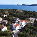 Appartement Ankora 1 With Heated Pool Biograd Na Moru