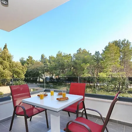 Apartment Ankora 1 With Heated Pool *