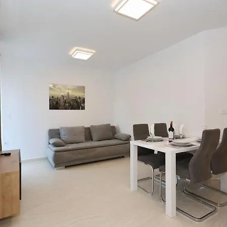 Ankora 1 With Heated Pool Apartment