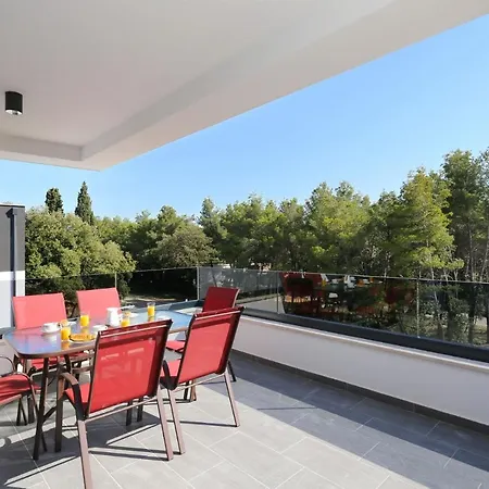 Ankora 1 With Heated Pool Apartment Biograd Na Moru