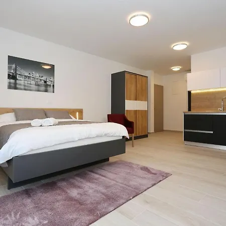 Ankora 1 With Heated Pool