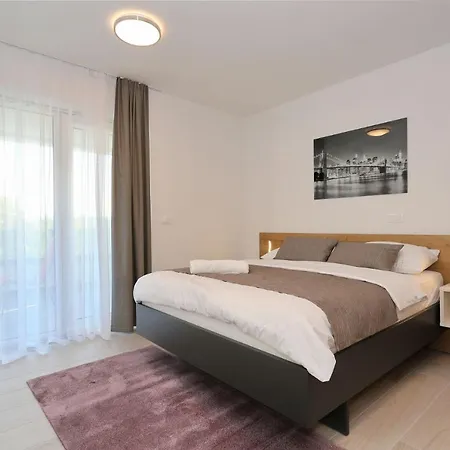 Ankora 1 With Heated Pool Apartment Biograd Na Moru