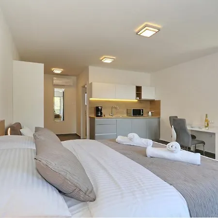 Ankora 1 With Heated Pool * Biograd Na Moru