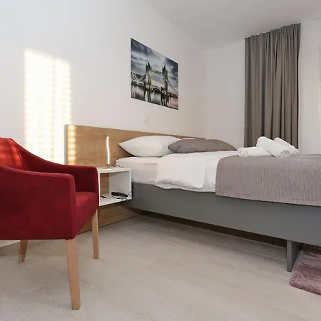 Apartment Ankora 1 With Heated Pool *
