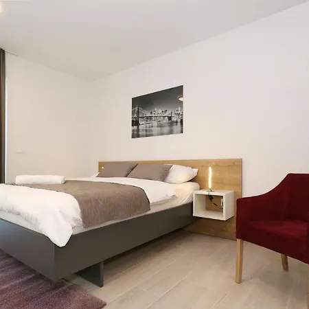Ankora 1 With Heated Pool