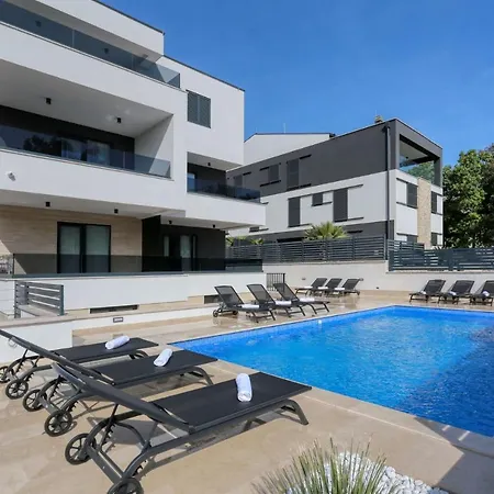 Ankora 1 With Heated Pool *