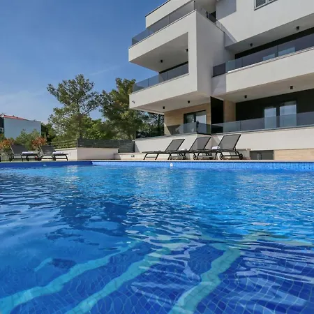 Ankora 1 With Heated Pool Biograd Na Moru