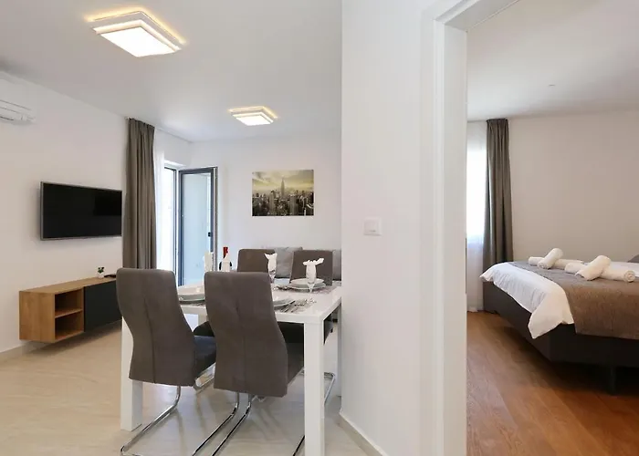 Ankora 1 With Heated Pool Lägenhet Biograd Na Moru