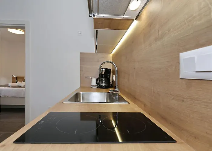 Ankora 1 With Heated Pool