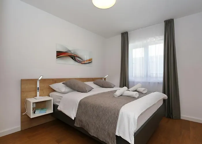 Ankora 1 With Heated Pool Lägenhet Biograd Na Moru