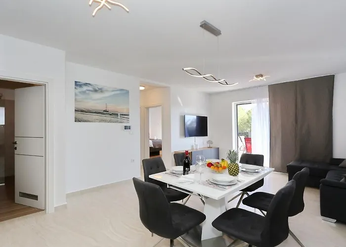 Ankora 1 With Heated Pool Lägenhet *