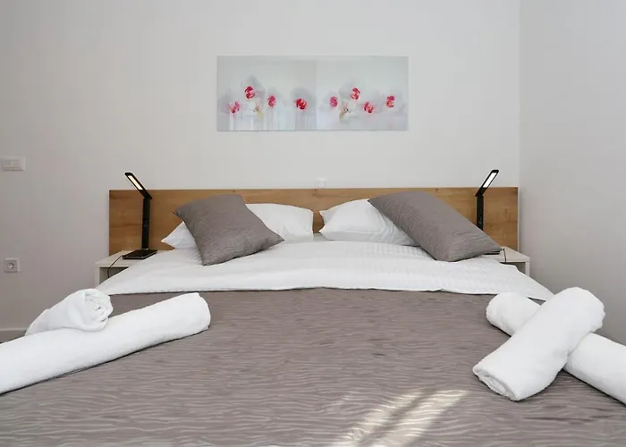 Ankora 1 With Heated Pool Lägenhet Biograd Na Moru