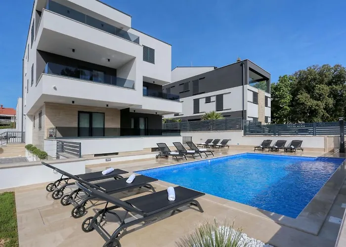 Ankora 1 With Heated Pool *