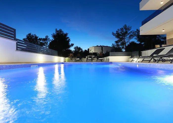 Ankora 1 With Heated Pool * Biograd Na Moru